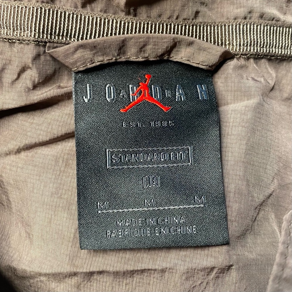 Jordan Flight Jacket / Windbreaker - Women’s Medium - Picture 3 of 5